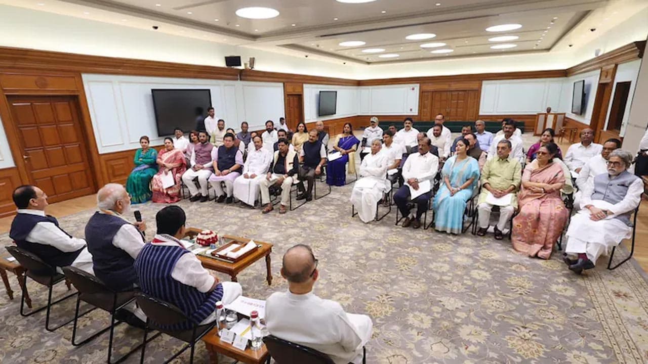 "No Need To Worry, I'm With You": PM To Trinamool Rebels, Ex-Uddhav Sena MPs