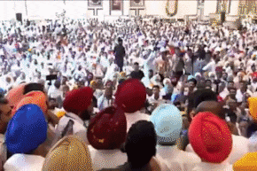 पंजाब कांग्रेस में खींचतान जारी; नारेबाजी कर रहे समर्थक को वडिंग ने मंच पर बुलाकर कहा- 'चन्नी साब को फोन लगा'