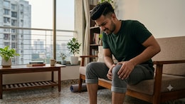 Cracking Knees, Stiff Joint? This Is When You Should Actually Worry