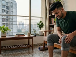 Cracking Knees, Stiff Joint? This Is When You Should Actually Worry