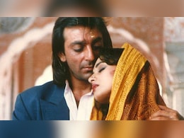 <i>Saajan</i> Director On Sanjay Dutt And Madhuri Dixit's 'Romance': "He Would Look At Her Close-Ups"