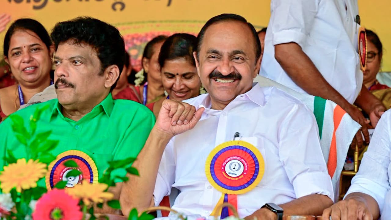 Keralam Govt To Lease 18.6 Acres Of Land To Cochin Shipyard For Ship Project Worth Rs 5,000 Crore