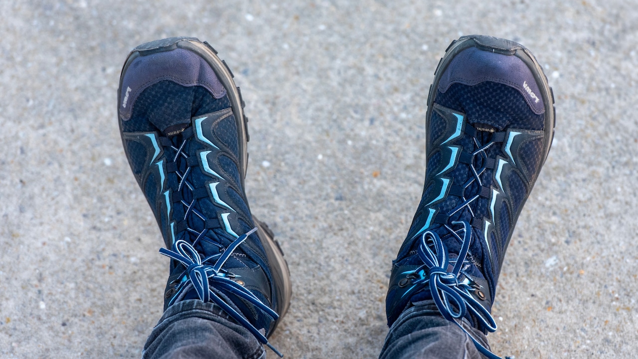 7 Best Beginner Hiking Shoes For Weekend Trails And Long Walks