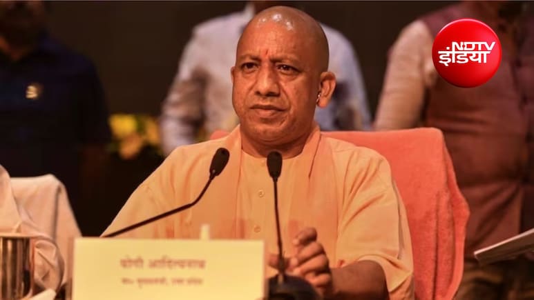 योगी सरकार शिक्षकों को देगी सम्मान, 61 का हुआ चयन, जानिए किसे मिला मौका