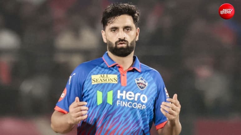 60 विकेट लेने वाले आकिब नबी को इंग्लैंड में मिला बड़ा मौका, क्यों टिकी हैं सेलेक्टर्स की नजरें?
