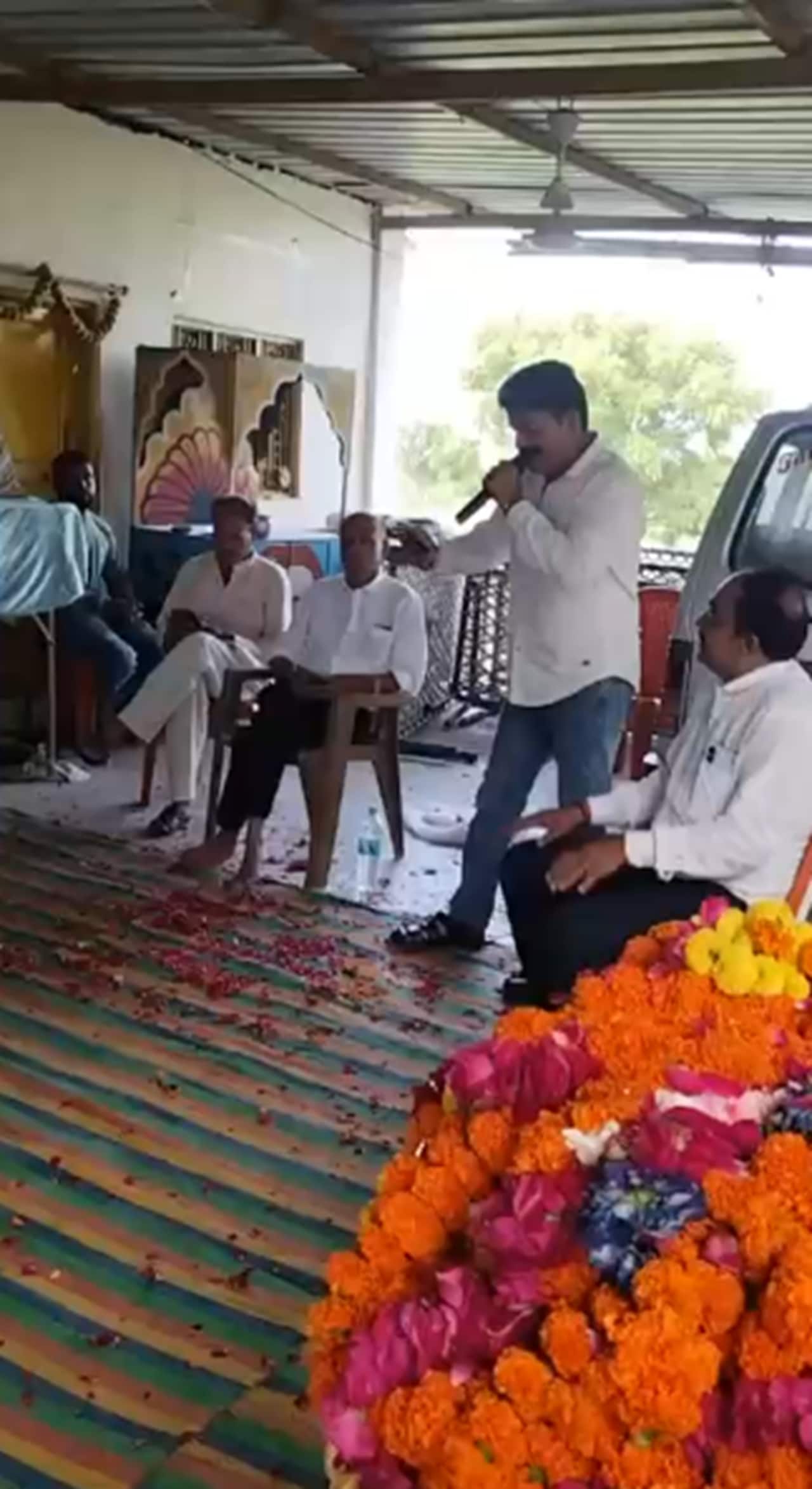 Tere Jaisa Yaar Kahan 
