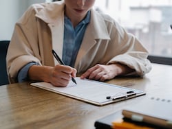 Employee Seeks Leave For Menstrual Pain, Entrepreneur Says Gen Z Has Killed 'Workplace Awkwardness'