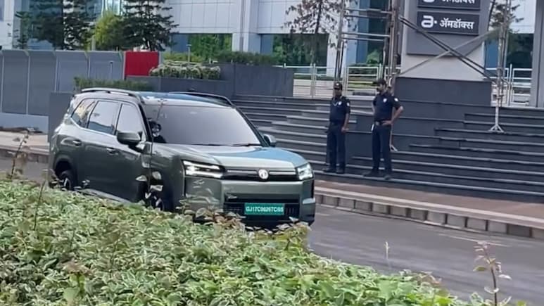 MG Hector Tomahawk EV Spied Undisguised During TVC Shoot; Debut On August 26