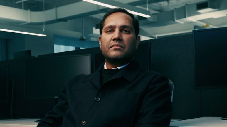 जूम कॉल पर 900 लोगों को नौकरी से निकालने वाले CEO अब खुद नौकरी पाने के लिए परेशान