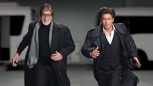<i>Kaun Banega Crorepati</i>: Amitabh Bachchan Reveals What He Tells Shah Rukh Khan About <i>Swades</i>