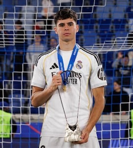 Never Played For Real Madrids First Team, Teen Sensation Seals Record Move