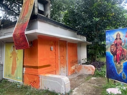 Saffron-White-Saffron: Row Over Colour At Kolkata's Academy Of Fine Arts