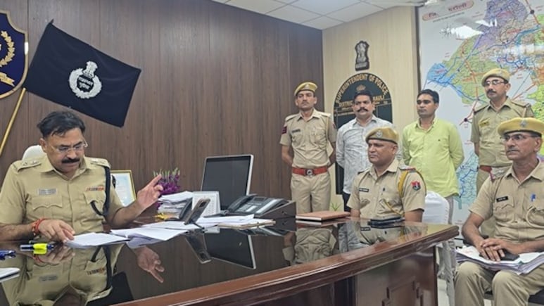बेटों का लग्न-टीका, चोरी का प्लान! बड़ा भाई ही निकला 50 लाख की डकैती में मास्टरमाइंड