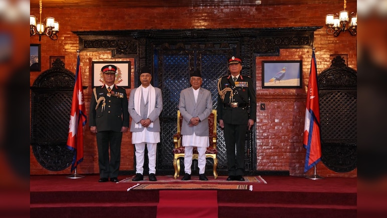 भारत-नेपाल की अनोखी सैन्य परंपरा, नेपाली सेना के मानद जनरल बने इंडियन आर्मी चीफ धीरज सेठ