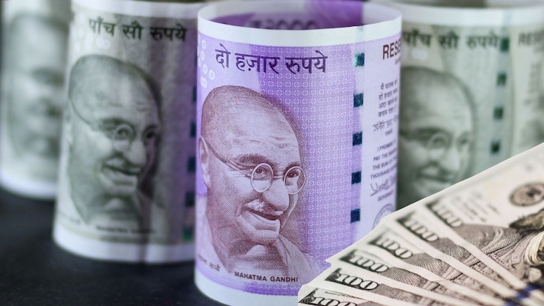 रुपया 95 के पार, प्रोफेसर साब के खर्च हो गए 30 हजार! समझिए किनके लिए बड़ा बोझ है डॉलर का चढ़ना और क्&zwj;यों?