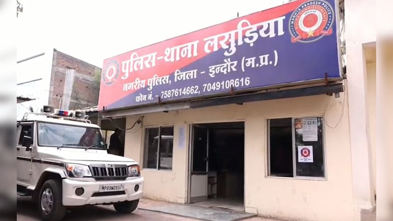 गूगल पर सर्च किया डॉक्टर का नंबर, फोन मिलाते ही अकाउंट से कटे ₹49 हजार; रिटायर्ड अधिकारी से ऐसे हुई साइबर ठगी
