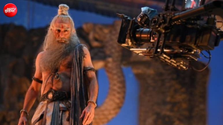 'धुरंधर' के बाद अब असुर गुरु बनेंगे अक्षय खन्ना, 'महाकाली' से सामने आया खतरनाक लुक