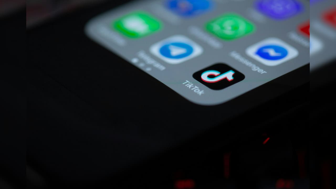 Meta, TikTok Agree To Fact-Check Border Crossing Content Following Ceuta Tragedy