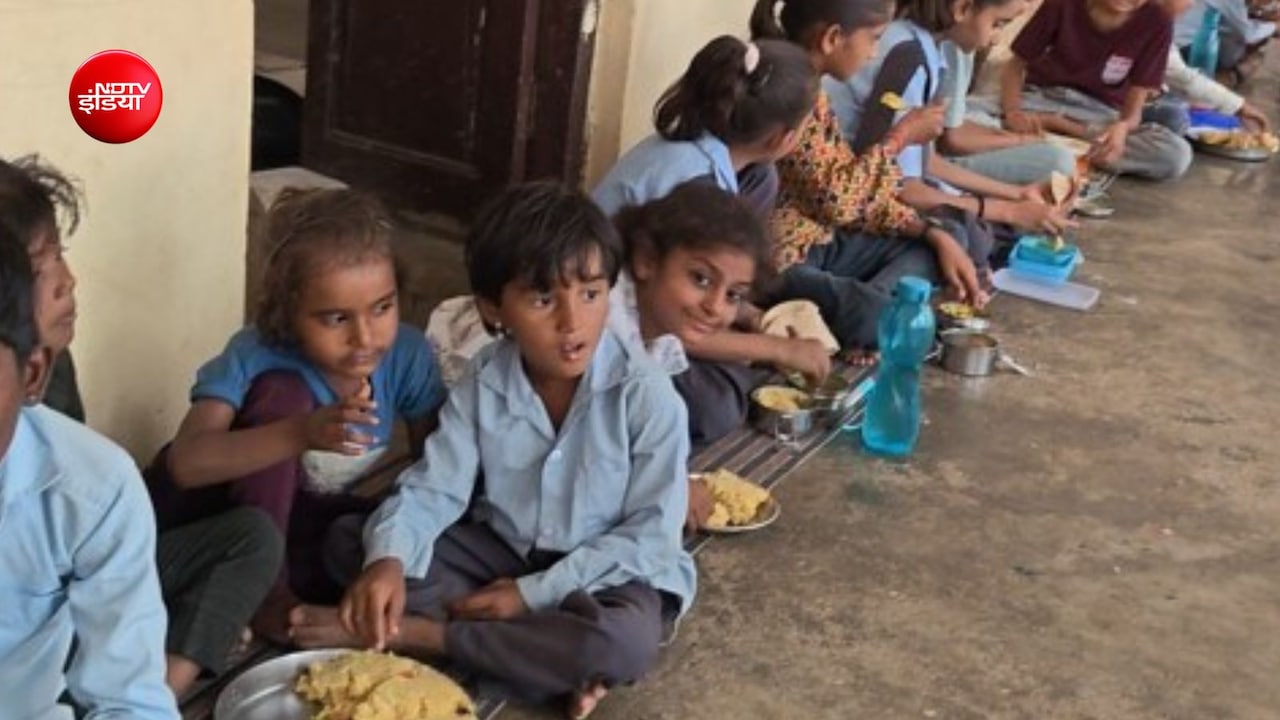 दिल्ली के सरकारी स्कूलों में बच्चों को परोसा जाएगा इडली-सांभर, जानें हर दिन का मेन्यू