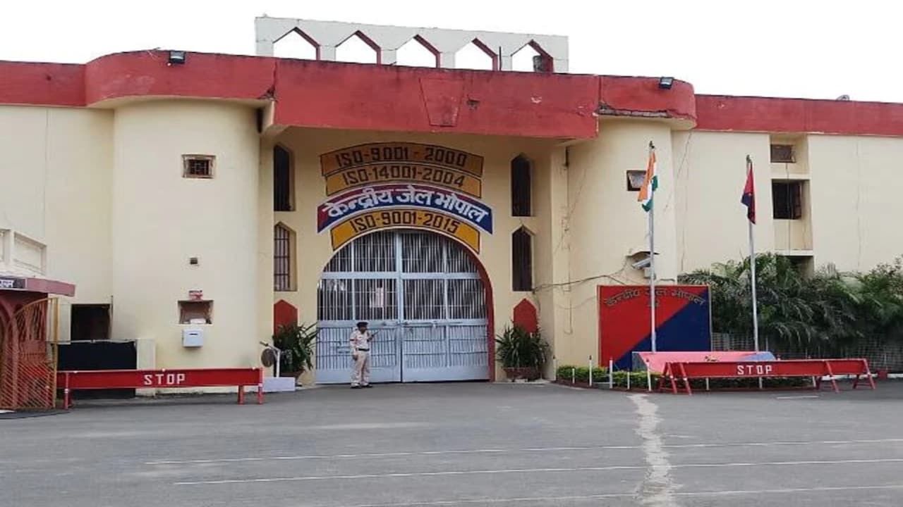 bhopal central jail hardcore criminals mind and behavior therapy rru model 
