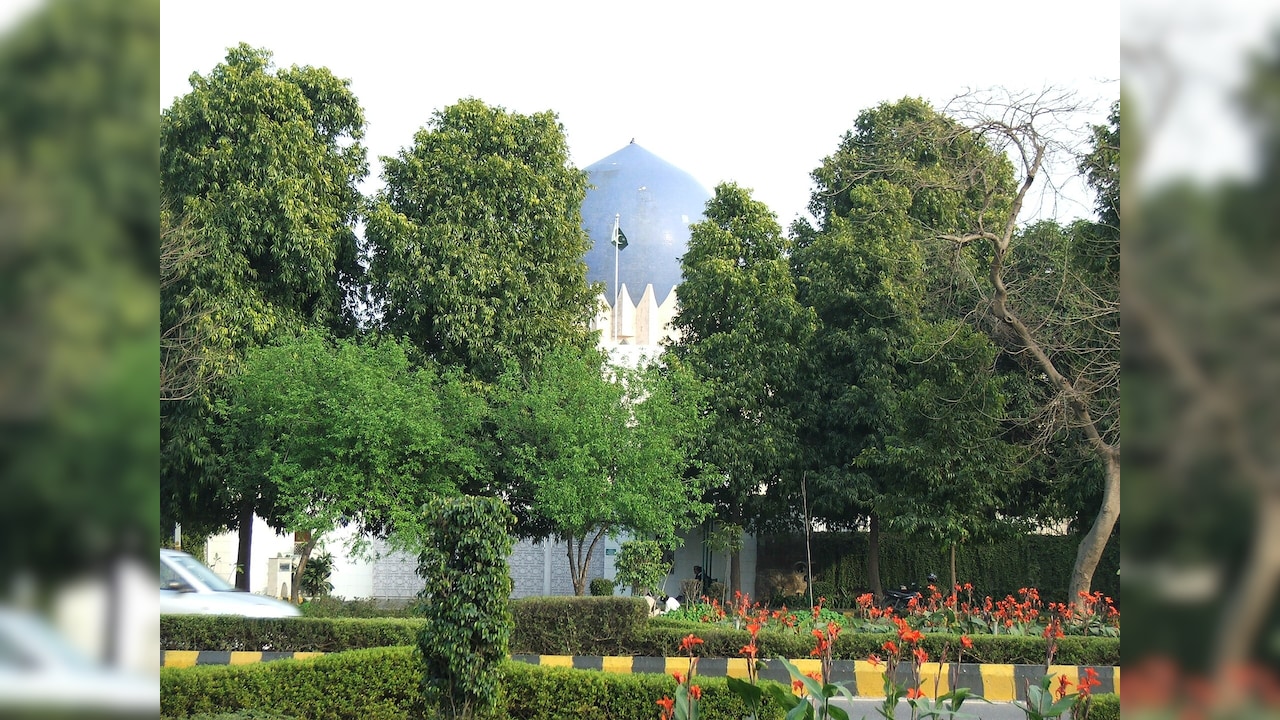Authorities Remove Structures, Barricades Outside Pakistan High Commission In Delhi