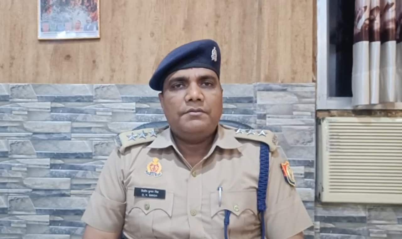 kanpur police constable accused of stalking girl kalyanpur