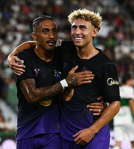La Liga Holders Barcelona Crush Elche, Atletico Madrid Salvage Villarreal Draw