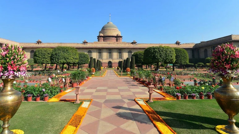 Amrit Udyan Opening: वीकेंड और बार&zwj;िश, मजा हो जाएगा डबल जब अमृत उद्यान में फूलों के बीच करेंगे आप सैर