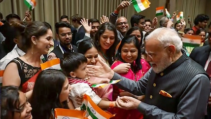 PM Modi Meets Indian Diaspora In Tashkent, Receives Rousing Welcome