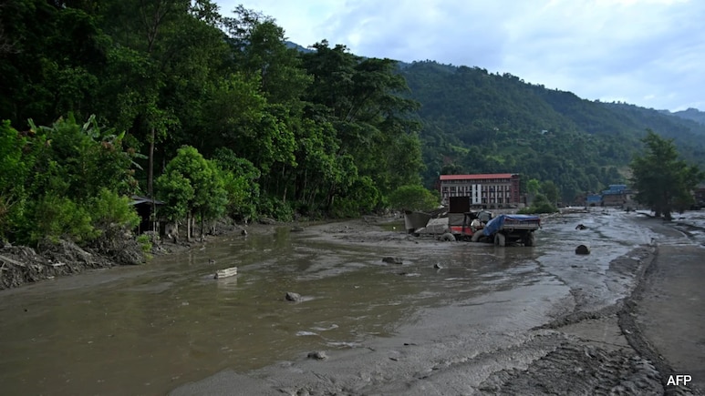Defence Agency's Ex-Chief, Wife Among 31 Pilgrims Stranded In Nepal Floods