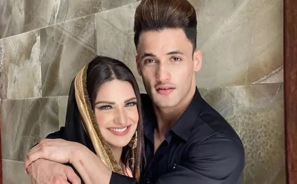 Asim Riaz denies asking ex Himanshi Khurana to convert to Islam