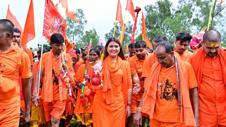BJP विधायक भावना ने शुरू की 151 KM लंबी कांवड़ यात्रा, हर-हर महादेव के जयकारों से गूंज उठी अमरकंटक की घाटी