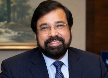 https://food.ndtv.com/news/harsh-goenka-shares-kfc-which-serves-only-vegetarian-food-spoiler-its-not-what-you-think-12144296
