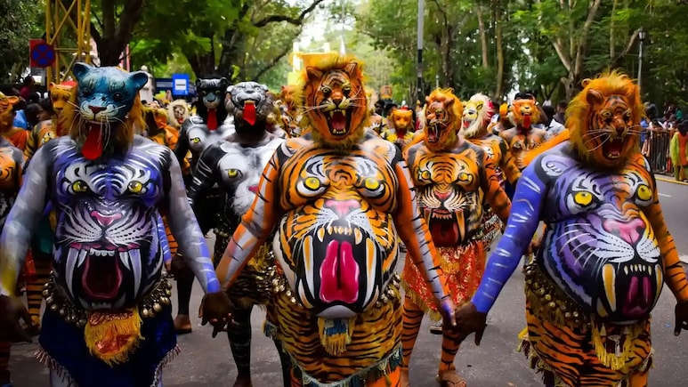 Watch Hundreds Of Tigers Take Over Kerala's Streets This Onam. Spoiler: Not Real
