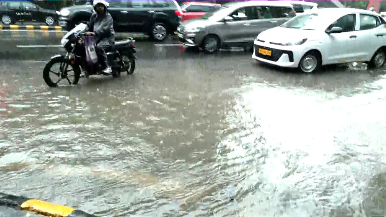 Heavy Rain Batters Delhi-NCR, Waterlogging And Traffic Snarls Disrupt Daily Life