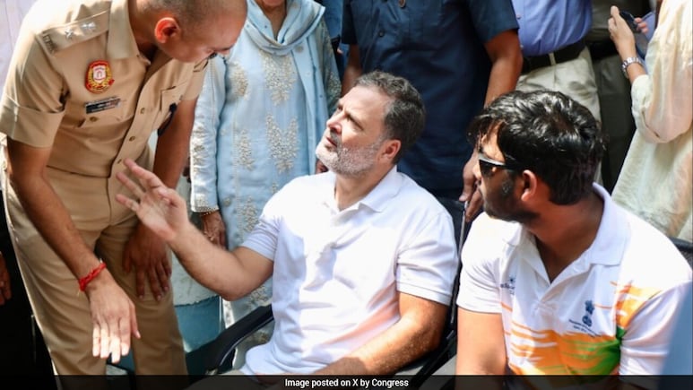 Rahul Gandhi, With Pellet Victim, Sits Outside Senior Cop's Office Over FIR