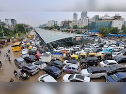भारी बारिश के बीच गुरुग्राम में वर्क फ्रॉम होम की एडवाइजरी, 25 अगस्त को घर से काम करने की सलाह