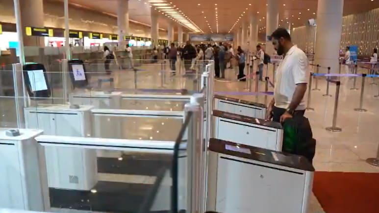 Fast-Track Immigration Explained: Who Can Use It And Which Airports Offer It