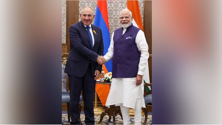 बिश्केक में पीएम मोदी ने आर्मेनिया के पीएम पाशिनयान से की मुलाकात, ड&zwj;िफेंस-फार्मा के क्षेत्र में सहयोग पर चर्चा