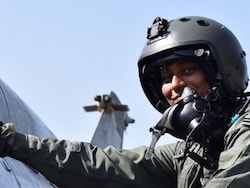 Squadron Leader Bhawana Kanth Is India's 1st Woman Fighter Combat Leader