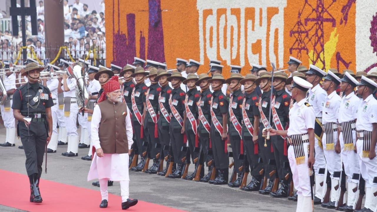 पब्लिक ऑफिस में पीएम मोदी के 25 साल पूरे होने पर बीजेपी पूरे देश में करेगी आयोजन, जानें क्या तैयारी
