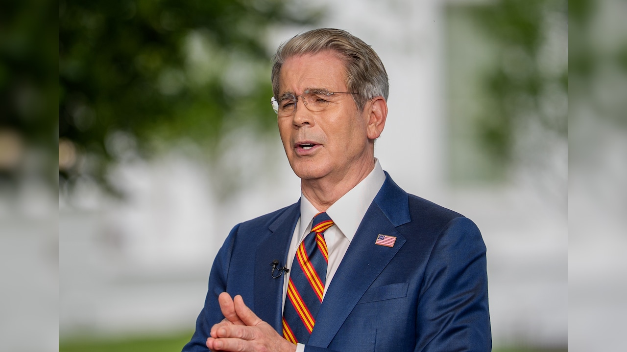 Bessent Says Buybacks Could Be More Than $4 Billion Per Issue