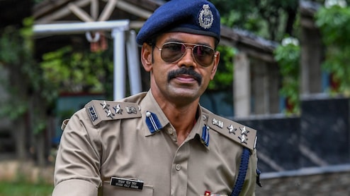 IPS विवेक राज सिंह की NCB में एंट्री: 3 कैडर में सेवाएं देने वाले इकलौते पुलिस अफसर! IAS से की शादी