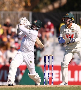 Sunil Gavaskar Blasts Australia vs Bangladesh 2nd Test Pitch, Drops Hypocrisy Bombshell