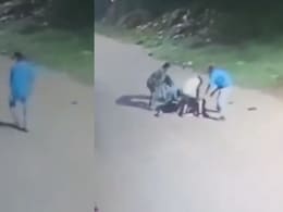 On Camera, 2 Women Pushed To Ground, Robbed Of Earrings In 15 Seconds