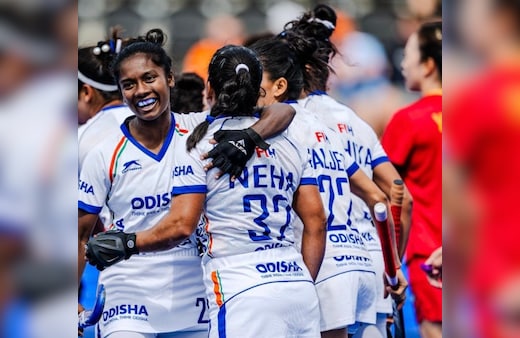India vs South Africa LIVE Score भारतीय महिला टीम ने दक्षिण अफ्रीका को 6-1 से रौंदा