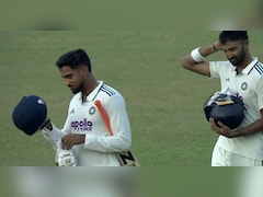6, 6, 0, 6, 6 - Indian Star Shines In Warm-Up Match. Gambhirs Reaction Viral