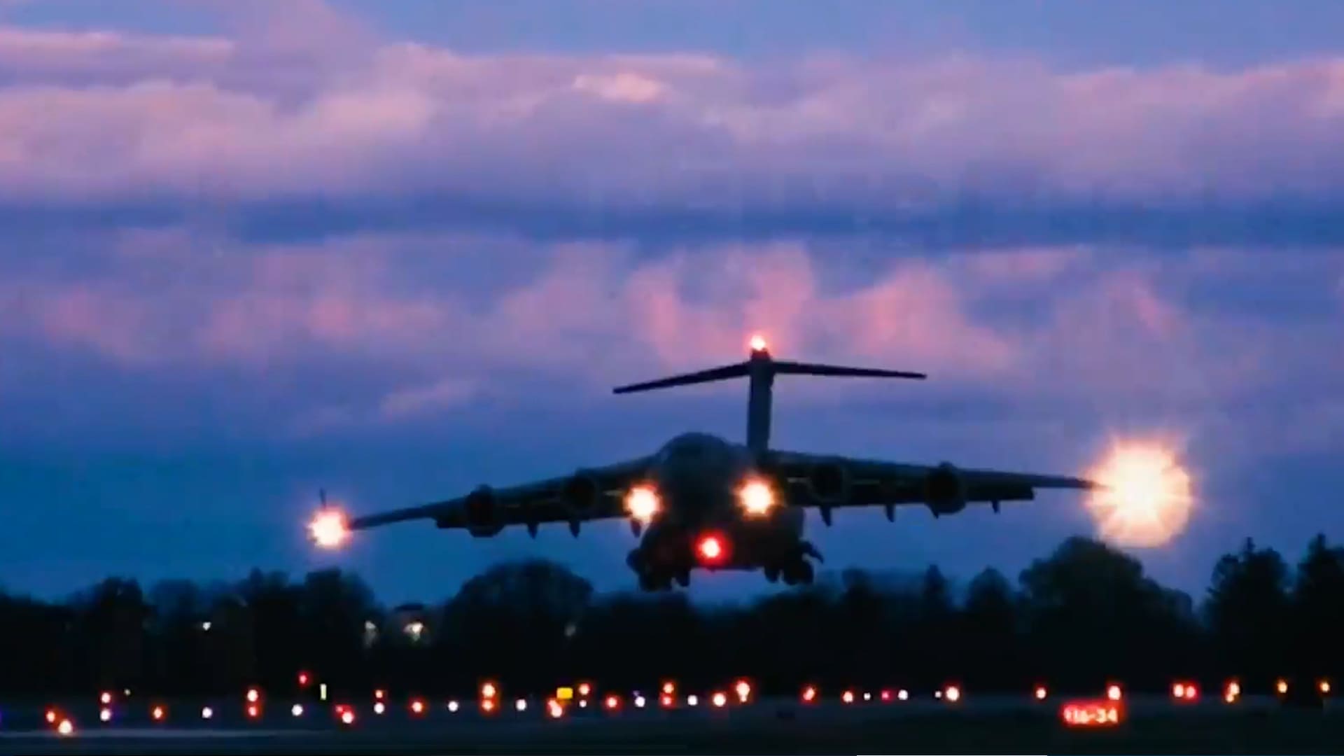 US Military Aircraft Lands In Moscow, Kremlin Claims It Had No Idea