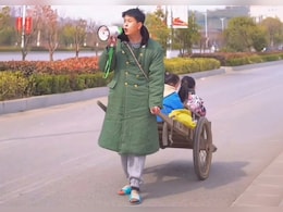 बच्चों की फोन की लत छुड़ाने का नया तरीका, ब्लॉगर का 'रीसाइक्लिंग' वीडियो इंटरनेट पर वायरल