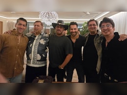 Salman Khan's Cowboy Hat Is The Real Star Of David Dhawan's 75th Birthday Pic